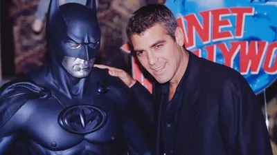 Джордж Клуни: Фото с наградами и призами