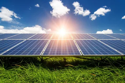 ☀ Инвестиции в экологию: 5 складов с крышами из солнечных панелей