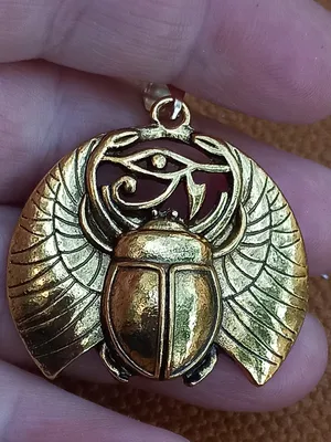 Брелок на ключи амулет оберег на удачу металл золотистый жук скарабей  насекомое проверено на себе (ID#1545509761), цена: 269 ₴, купить на Prom.ua