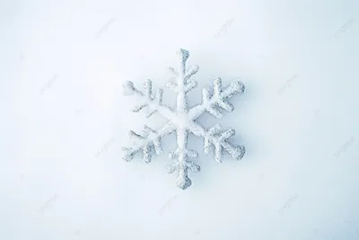 декоративная маленькая снежинка на белом фоне, зима, высокое разрешение,  погода фон картинки и Фото для бесплатной загрузки