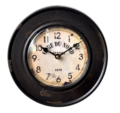 Циферблат часов из старинной бумаги, время без пяти двенадцать - Ozero -  российский фотосток