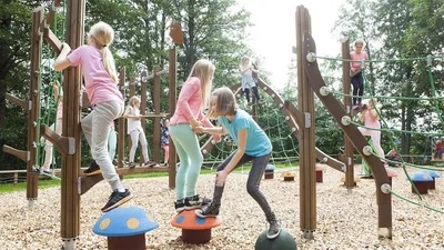 Современные детские площадки: эксперты выяснили, чего хотят дети |  Экспертиза на РБК+ Новосибирск