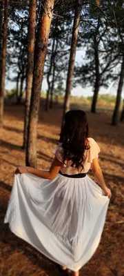 Фото в лесу | Девушка в платье, Фотографии женщин, Платья