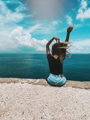 Картинки девушек со спины на море фотографии