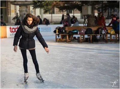 Девушка на катке | Зимняя фотография, Картинки поз, Катание на коньках
