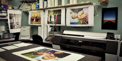 Печать на холсте в многопрофильной типографии Happy print Псков