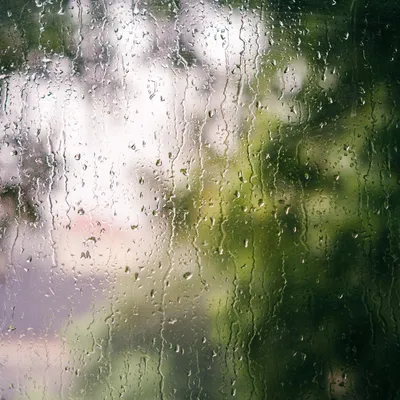 капли дождя на окне автомобиля в ночное время или дождь, картина дождя фон  картинки и Фото для бесплатной загрузки