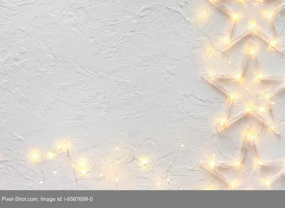 Новогодние гирлянды на белом фоне :: Стоковая фотография :: Pixel-Shot  Studio