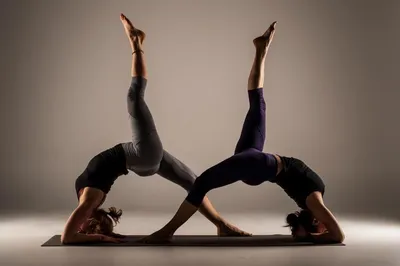 Красивые фото картинки йога на двоих
