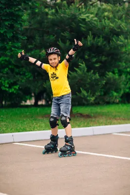 Как научить ребенка кататься на роликах: первые шаги и оптимальный возраст  для старта - Спорт.Кам'янське