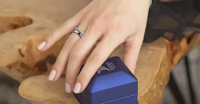 На каком пальце носить кольцо? Значение колец на пальцах у женщин и мужчин  | Кольца, Кольца на мизинец, Кольца для большого пальца