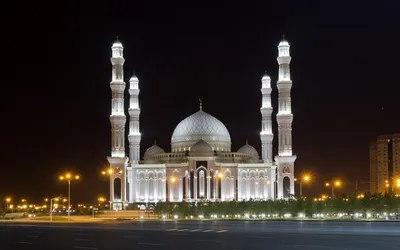Ночной вид на мечеть - обои на рабочий стол