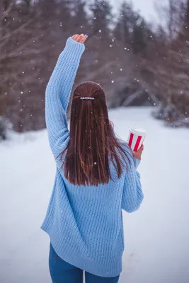 Картинки на аву девушка зимой фотографии