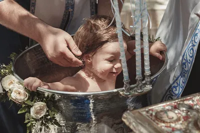 Этапы крещения ребенка в церкви: рассказываем, как проходит крещение и  сколько оно длится | Торжество православия | Дзен