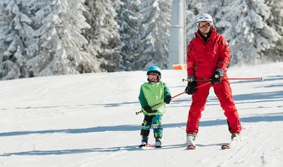 Какой вид спорта лучше подойдет новичкам — сноуборд или горные лыжи -  Газета.Ru