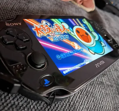 Купить Игровая приставка Sony PlayStation Vita FAT 16 Gb (PCH 1008) Black  HEN В коробке, цена, скидки - Game Port