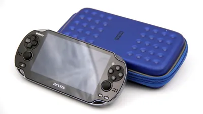Купить Sony PS Vita 2000 (Slim) Wi-Fi (белый)