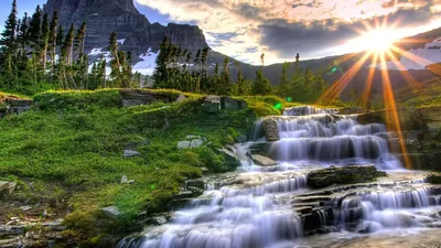 Закат у каскадного водопада Обои для рабочего стола 1366x768 | Живописные  пейзажи, Национальные парки, Водопады