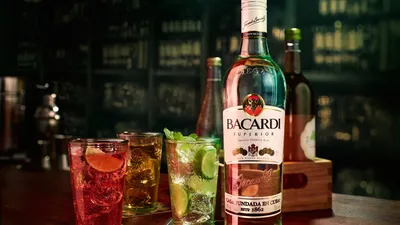 Картинки напиток, алкоголь, алкогольный, элитный, бренд, американский,  пуэрториканский, карибский, ром, rum, bacardi, бутылка, бокал, бокалы,  коктейль, коктейли - обои 1920x1080, картинка №351022