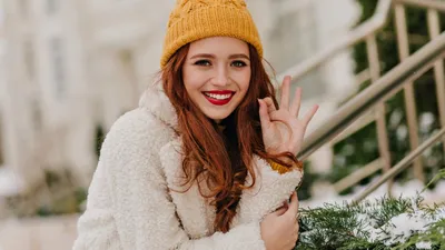 Как выбрать шапку - стилист показала актуальные модели, фото | РБК Украина