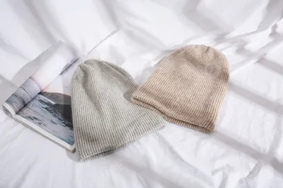 ДАРИМ ШАПКУ 🎁 Утепляемся вместе с MASTERSKAYA! При покупке любого изделия  из раздела «верхняя одежда» дарим шерстяную шапку с одним… | Instagram