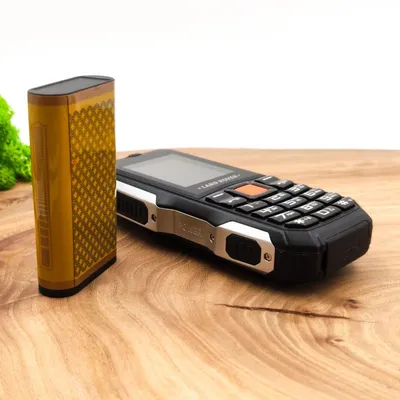 Кнопочный мобильный телефон Land Rover 2021 Big Battery Black, цена, купить  в Украине - connector