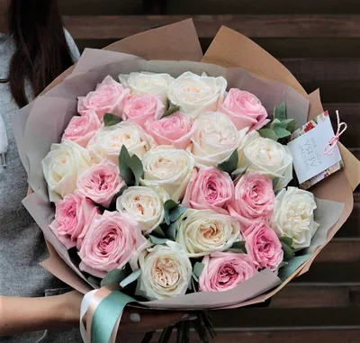 Какие розы лучше подарить на день рождения?