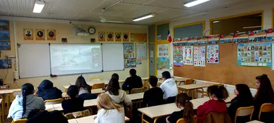Россия\" провела первый профориентационный урок для школьников - AEX.RU