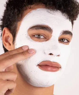 Как правильно ухаживать за кожей при ношении маски, что делать, если потеет  лицо под маской