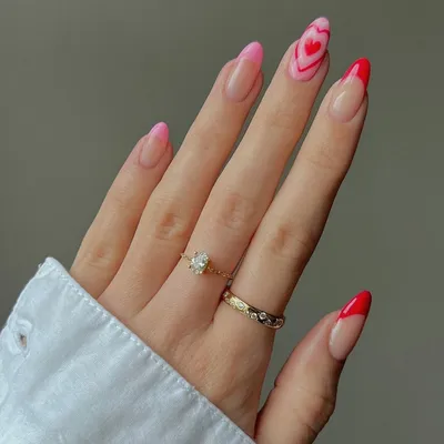 Маникюр с сердечками: 10 красивых дизайнов ногтей на День святого Валентина  | theGirl