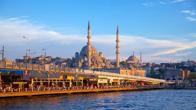 Обои корабль, море, здания, башня, город, стамбул, турция картинки на рабочий  стол, фото скачать бесплатно