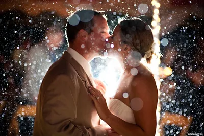 Фото свадебного поцелуя — Картинки на аву