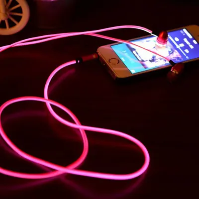 Силиконовый чехол для iPhone 14 (6,1) \"Luxo Kaws\"(2022)/ Чехол светящиеся в  темноте