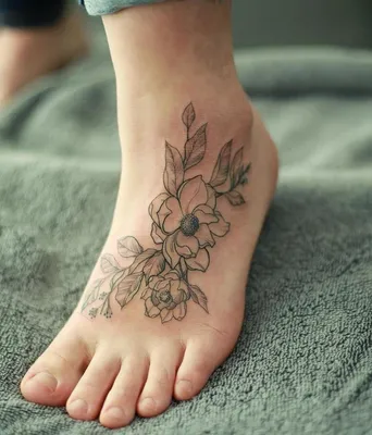 Татуировка женская графика на ноге змея 4796 | Art of Pain