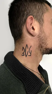 Татуировки на шее в SALEM Tattoo Studio в Санкт-Петербурге