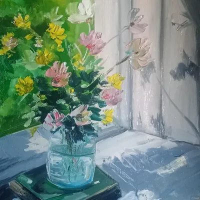 Красивые цветы на деревянном столе возле окна :: Стоковая фотография ::  Pixel-Shot Studio