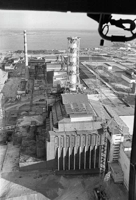 Радиоактивный процесс. 30 лет назад обвиняемых по делу об аварии на Чернобыльской  АЭС судили прямо в зоне отчуждения