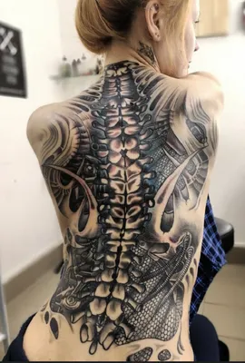 Татуировки на спине: фото тату, эскизы и портфолио работ