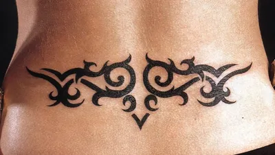 Тату на пояснице - идея крутой татуировки - фото эскизы маленьких красивых  татух для мужчин и женщин - 4412 шт.