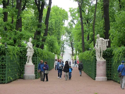 Александровский сад в Санкт-Петербурге