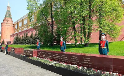 Александровский сад в Санкт-Петербурге