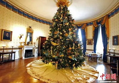 Американский флаг и рождественская елка Стоковое Изображение - изображение  насчитывающей предмет, празднично: 80942683