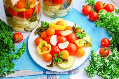 🥒🍅Овощное ассорти на зиму \"Домашний погребок\"! Овощи маринованные на зиму!  - YouTube