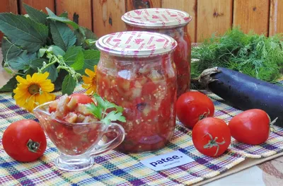 Лечо из баклажанов и перца: рецепт - Лайфхакер