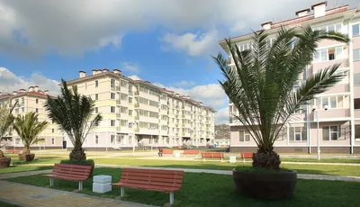 Город-отель \"Бархатные сезоны\" выставлен на продажу. 5 зданий за 3  миллиарда. Владелец Tulip Inn Omega Sochi пытается рассчитаться с  долгами....