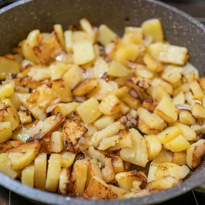 CRISPY Swiss Fried Potatoes in a Frying Pan 👍 Rösti. - YouTube