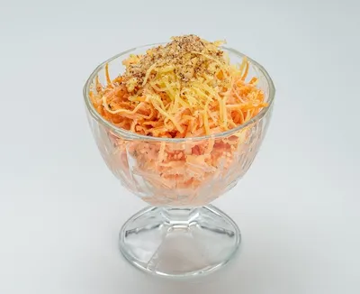 Салат из моркови с сыром