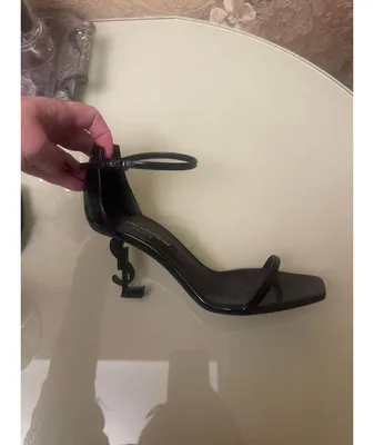 Босоножки Yves Saint Laurent Цвет: Чёрный купить по цене 30000 руб. арт.  80137