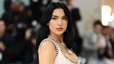 Дуа Липа выпустила саундтрек и клип Dance The Night к фильму «Барби» с  Райаном Гослингом и Марго Робби | РБК Life