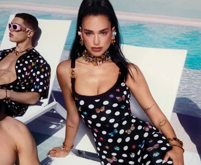 Дуа Липа показала совместную коллекцию с Versace — Сноб